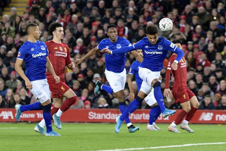 半场战报：博洛尼亚1-2克雷莫内塞，奥尔索利尼点射，瓦尔迪、帕耶罗破门