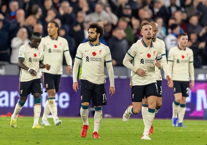 每体：桑托斯欠290万欧无力偿还，巴萨或借此机会锁定苏扎