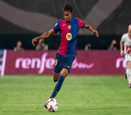 斯帕莱蒂：丢球前踢得像教科书一样死板；伊尔迪兹在顶级之上