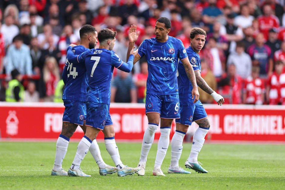 巴塞罗那瞄准劳塔罗·马丁内斯：转会市场的新动向